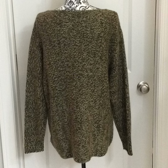 Woman’s boatneck long sleeve sweater - Picture 5 of 7